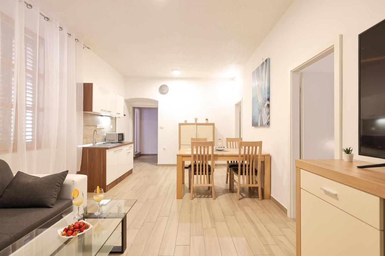 Old Town Donatello Apartment Ζαντάρ Εξωτερικό φωτογραφία